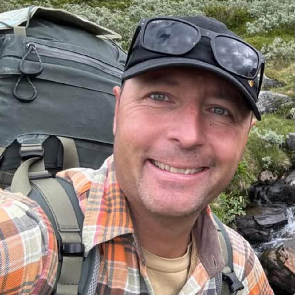 Pontus, grundaren, ute i fjällen
